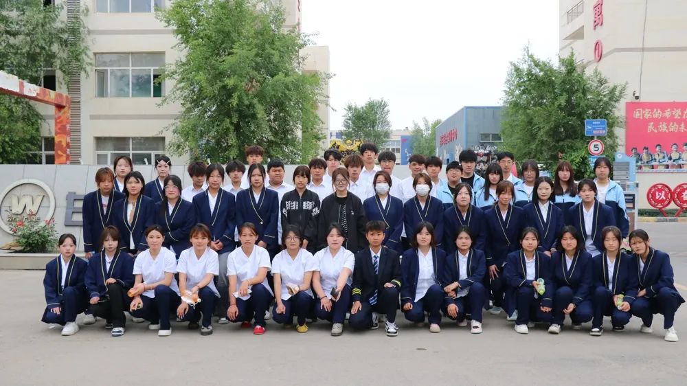 甘肃万通技工学校助力2025年甘肃省雨露计划毕业生专场招聘暨东西部协作促就业活动