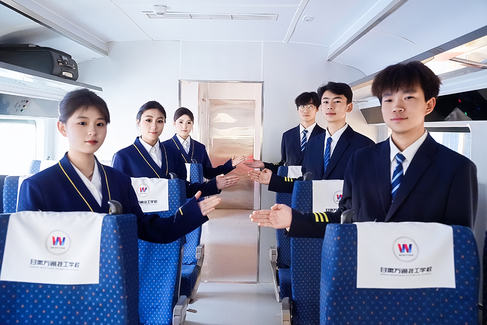 甘肃万通教学质量提升百日工程系列活动——“车厢服务”技能大赛
