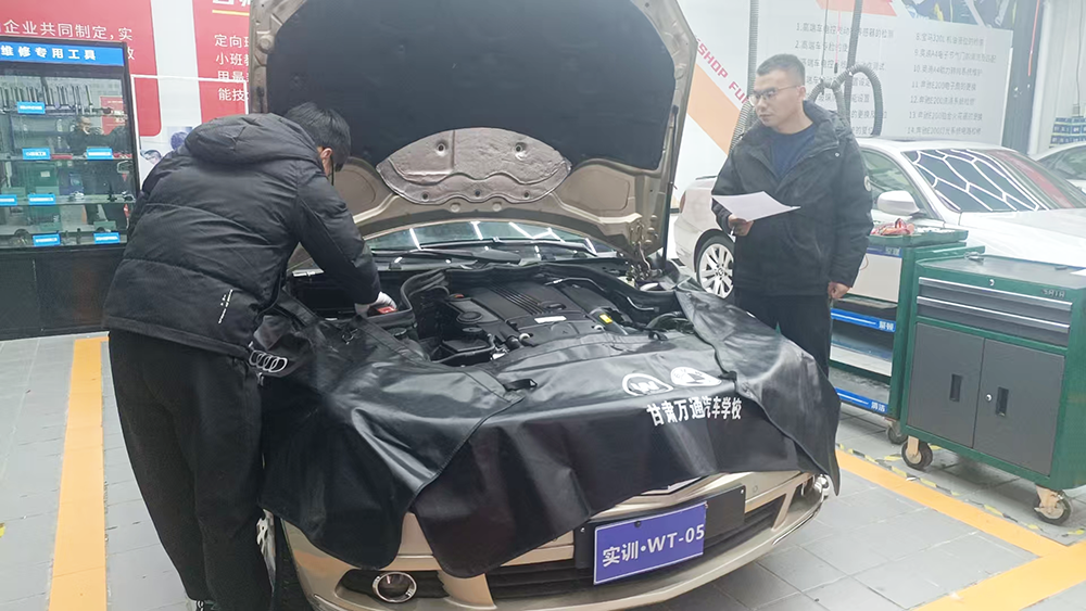 甘肃万通教学质量提升百日工程系列活动——汽车电控电气比赛为深化